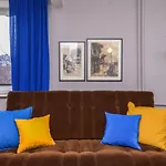 Colorful Two Bedroom Apartment Next To Serdika Center Sofia