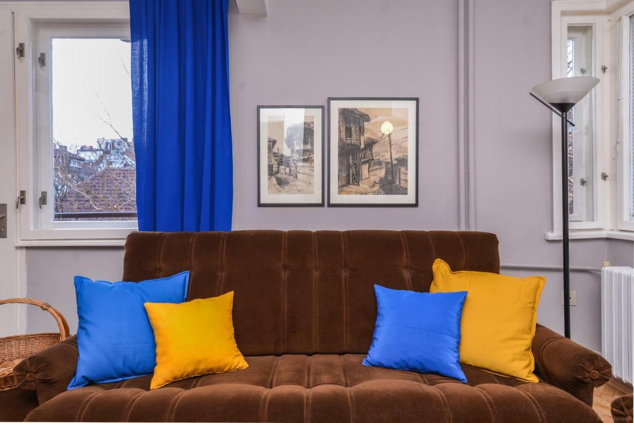 Colorful Two Bedroom Next To Serdika Center *
