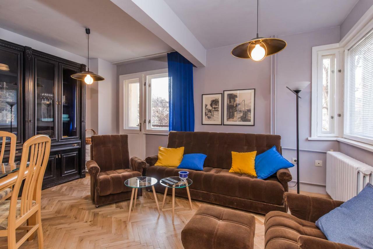 Colorful Two Bedroom Next To Serdika Center Apartment