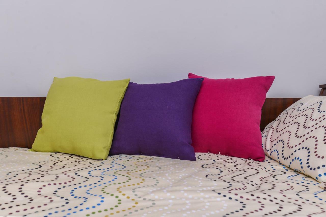 Colorful Two Bedroom Next To Serdika Center Apartment *