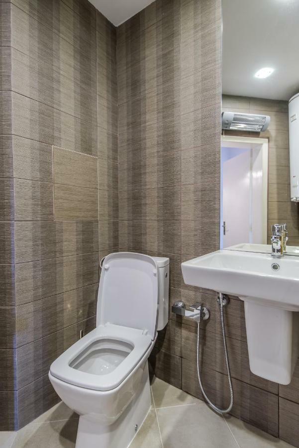 Colorful Two Bedroom Next To Serdika Center Sofia