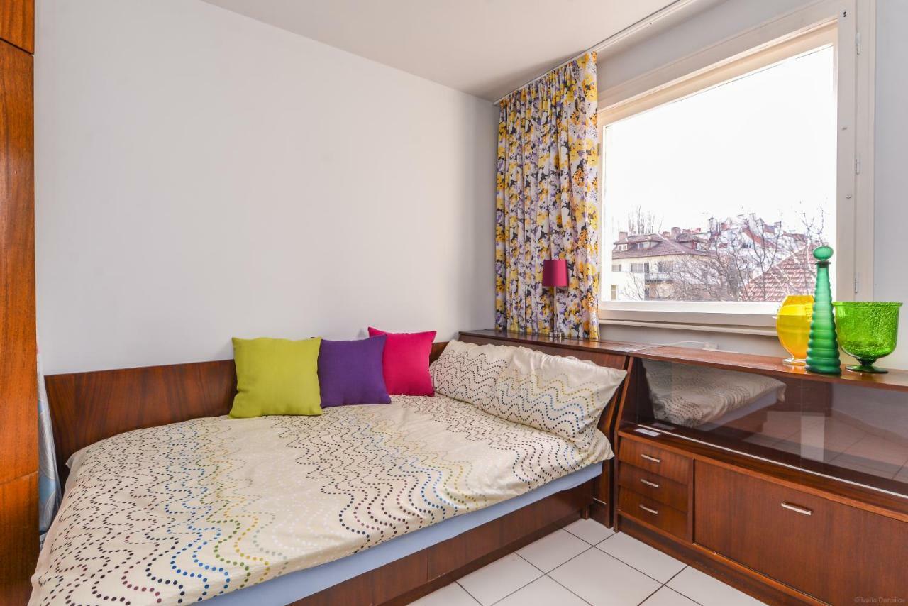 Colorful Two Bedroom Next To Serdika Center Apartment